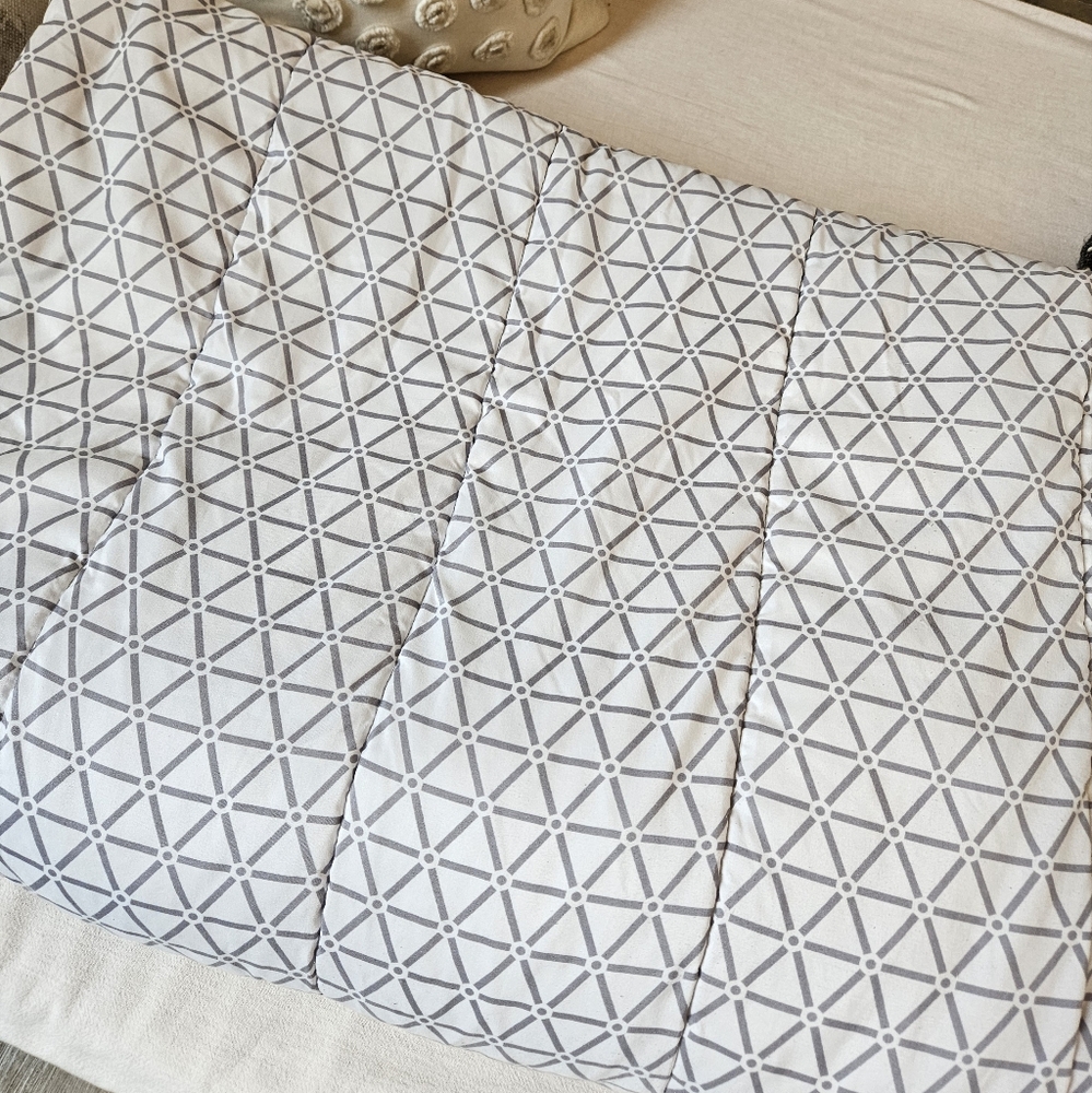 Twin Extra Long Dorm Size Reversible Comforter